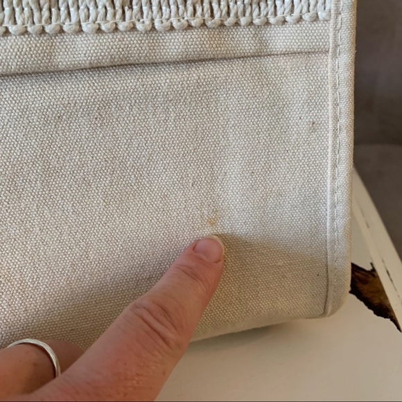 Victoria | Vintage Crochet Canvas Clutch, Cosmetic Case - Picture 4 of 11